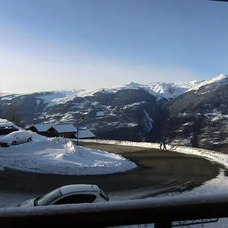 Renove Aux Pieds Avec Balcon - 4 Pers. - Fr-1-181-2540 * La Plagne